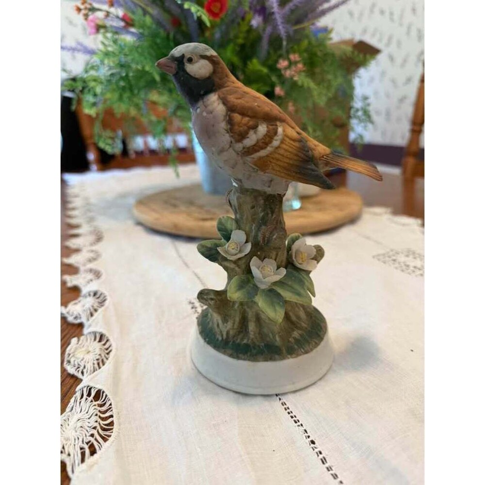 Vintage Angeline Original House Sparrow Bird Figurine Hand Painted Japan